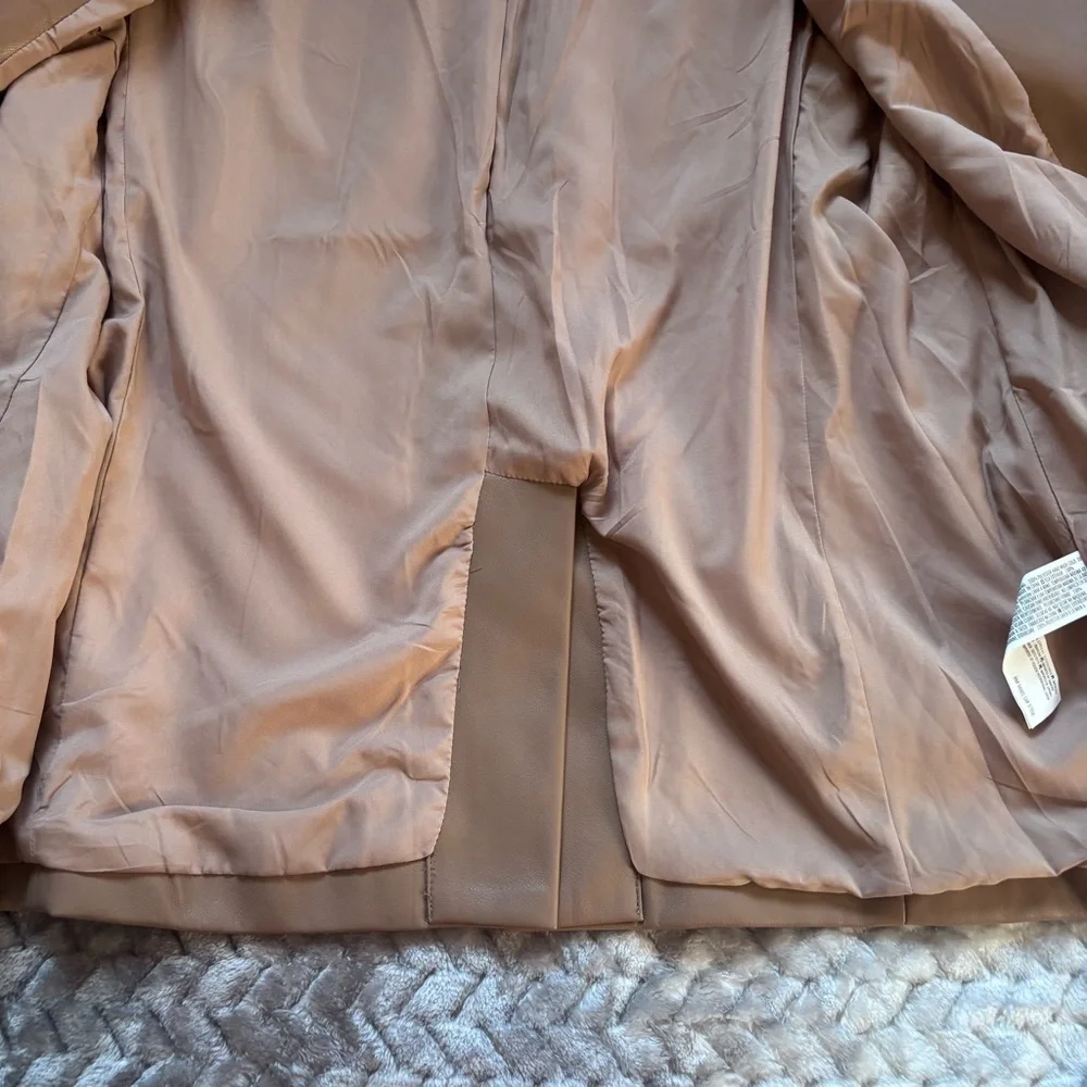 NWT Forever 21 faux Leather Blazer taupe size medium - Picture 8 of 10